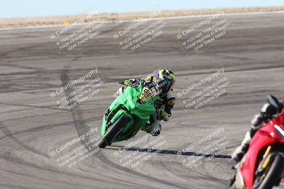 media/Jan-15-2026-Racers Edge (Thu) [[dfebeb70ab]]/3-B Group/Session 2 (Bowl Exit)/